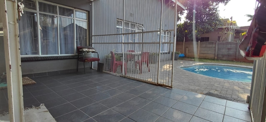 To Let 4 Bedroom Property for Rent in Protea Park North West